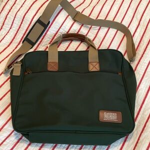 LEEDS Dark Green Weatherproof Canvas Laptop Briefcase with Shoulder Strap 16”sq